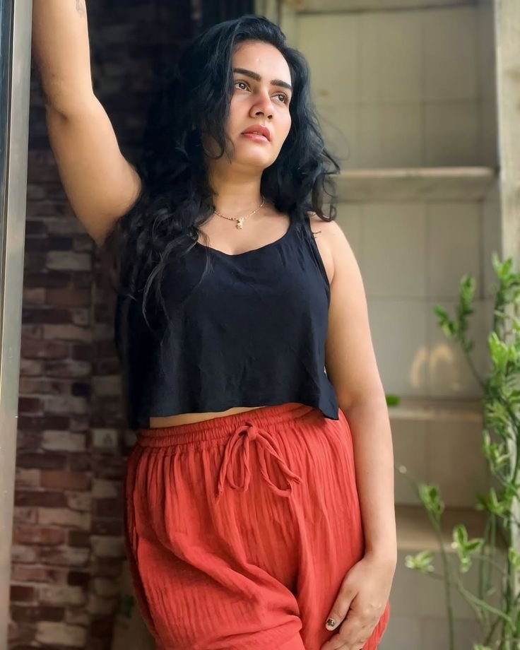 Ujwala, illustrative dating profile